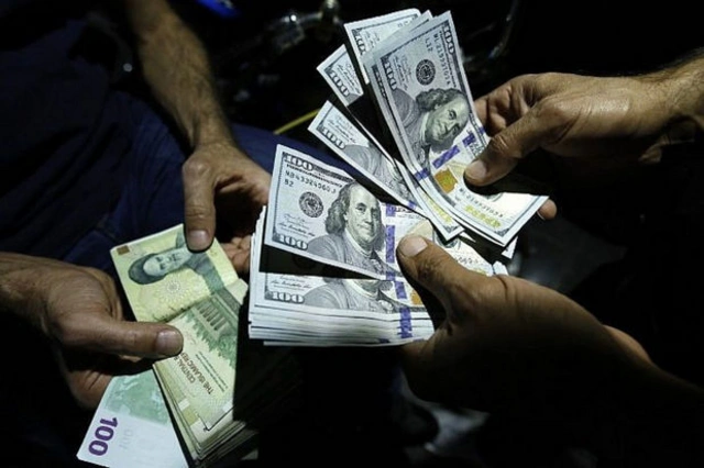 В Иране резко подорожал доллар - ФОТО